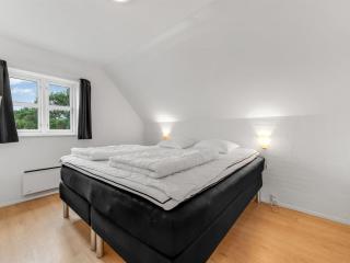 Holiday Home Axeline - 300m from the sea by Interhome - 5