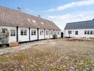 Holiday Home Sjard - 300m from the sea by Interhome - 4