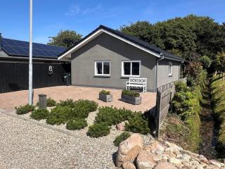 Holiday Home Eino - 150m from the sea by Interhome - 0