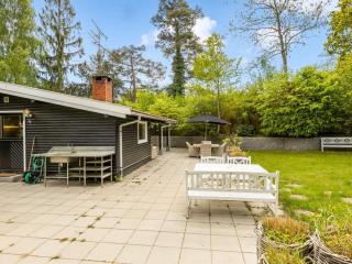 Holiday Home Afke - 660m from the sea by Interhome - 3