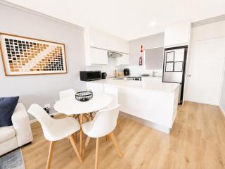 Brookes Hill Beachfront Apartment #117 - 4