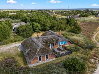 Holiday Home Eweline - 700m from the sea by Interhome - 9