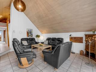 Holiday Home Eweline - 700m from the sea by Interhome - 5