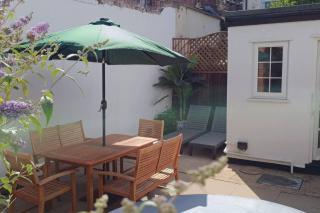 Central Tewkesbury Cottage, Hot Tub, Sleeps 8 - 8