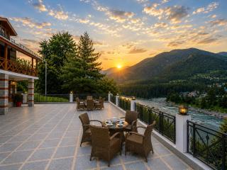 The Four Season Hotel & Resort, Manali - A Boutique Wellness Hotel Manali - 0