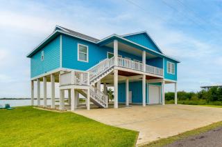 Waterfront Home w/ Deck & Views on Copano Bay! - 0