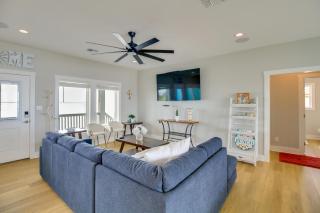 Waterfront Home w/ Deck & Views on Copano Bay! - 7