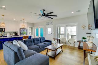 Waterfront Home w/ Deck & Views on Copano Bay! - 4