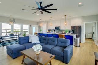Waterfront Home w/ Deck & Views on Copano Bay! - 3