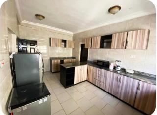 Elegant 2-BR In Ologolo Lekki, PEA - 6