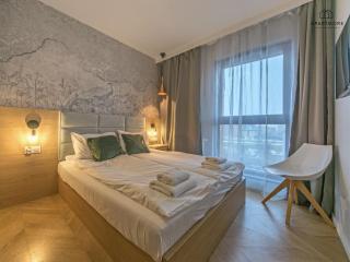 City Center - Granary Island by Apartmore - 5