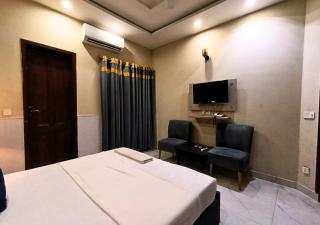 Hotel Royal Comfort - 2