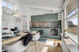Nyrenoveret, Lækkert Feriehus I Vejlby Klit Sj197 - 8