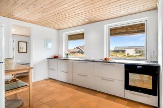 Flot Hus Med Stråtag Tæt På Vesterhavet Sj117 - 3