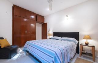 Modern 2BR Apt Pool BBQ & Free Parking - 9