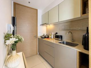 Walk to BTS Ekkamai l Urban Sukhumvit Living l Fast WiFi - Bangkok - 7