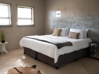 Sambane Game Lodge - 9