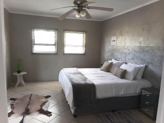 Sambane Game Lodge - 8