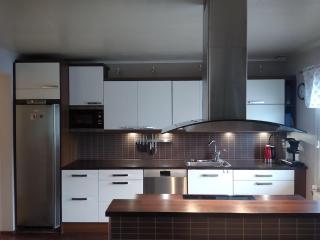 Spacious Home with Large Garden Sleeps 8 - 8