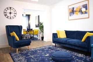 Warm & Cosy Double Room with Dedicated Bathroom - 7