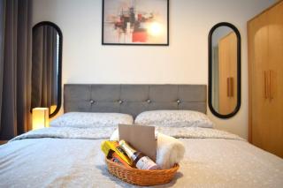 Warm & Cosy Double Room with Dedicated Bathroom - 6