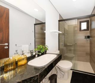 Modern Two-Bedroom in Luque with Pool and Gym Access - 1