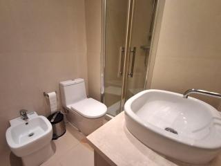 Kings Tower T1- 1103 - 3