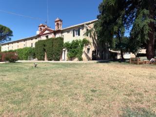 L'Appartamento, Casa del Fattore, Villa Luzi con AC e Piscina Pubblica - 7