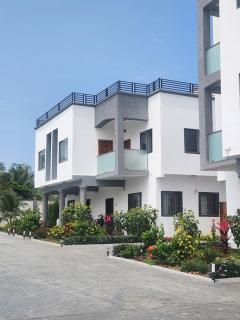 Crown Luxury Apartments - 6