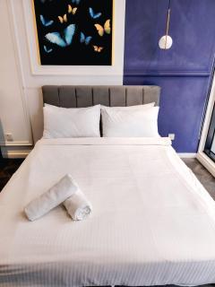 Scarletz Suites Night City KLCC - 9