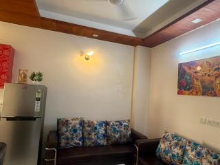 Whistler 1 BHK Serviced Apartment Overlooking Greens - 9