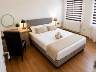 House for 16 guests Free Tomorrowland Shuttle - 9