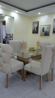 Beautiful 3 bedroom apartment with pool on Av - 9