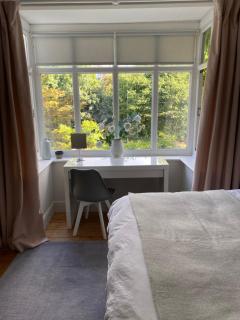 Comfy New Relyon King Size Bed-Exeter, near to M5 - 5