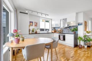 City Stay with High standard & Balcony - 5