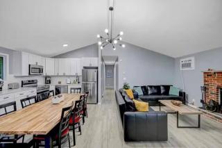 Poconos Chalet, Game Room, Hot Tub & Firepit - 3