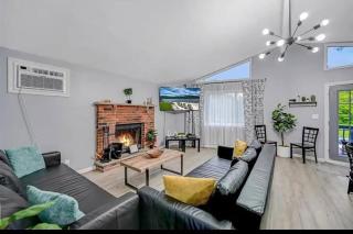 Poconos Chalet, Game Room, Hot Tub & Firepit - 9