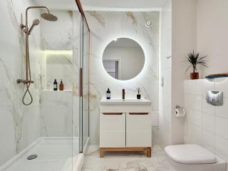 Angel MINT Apartment - FREE PARKING - Balcony - 7