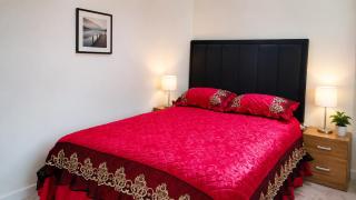 Optizee Hotel and Suites - 3