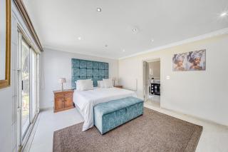 Peaceful Family Home in Johannesburg - 6