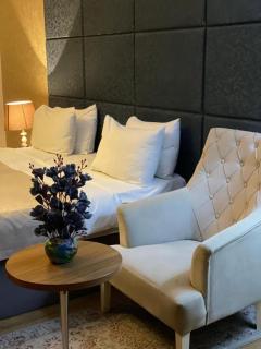 Central Twin Hotel's - 9