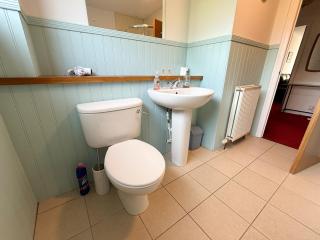 Anniesland Glasgow 1bd Flat - Free Parking - 2