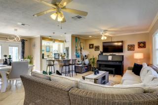 Pool, Dock & Kayaks: Waterfront Palmetto Home - 3