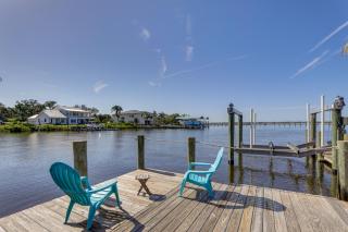 Pool, Dock & Kayaks: Waterfront Palmetto Home - 2