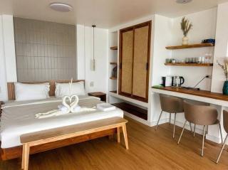 Beach Terrace Studio - WaveSide Ocean Bliss - 1