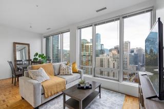 Central Downtown Highrise Condo - 0