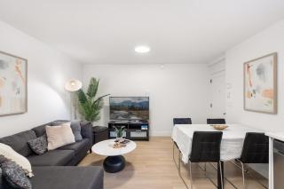 Charming Burnaby Hideaway Near Metrotown - 3