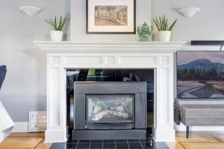 Lovely 2 Bedroom Kits Home - Walk to the Beach - 7