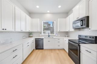Spacious 2BR with Flex Room Home - Near Tech Campuses - 8