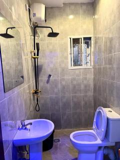 3 Bedroom apartment 5 mins to MMIA airport - 5